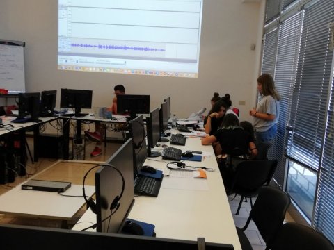 Laboratorio STEAM: the radio is ON