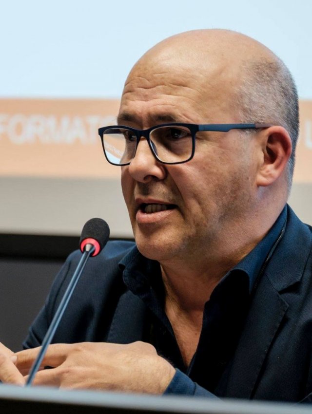 Esperto web e social