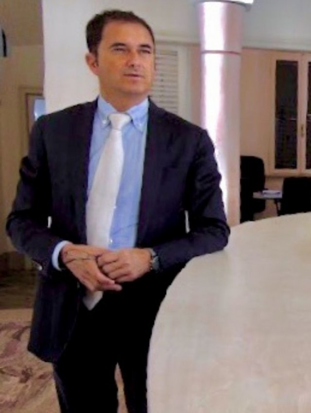 Mediatore (o agente) immobiliare