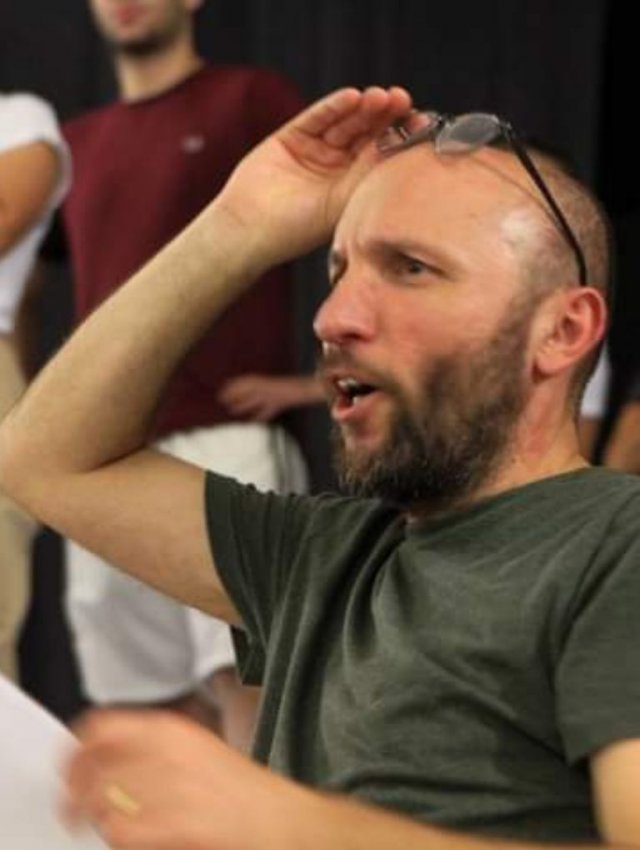 Insegnante di teatro