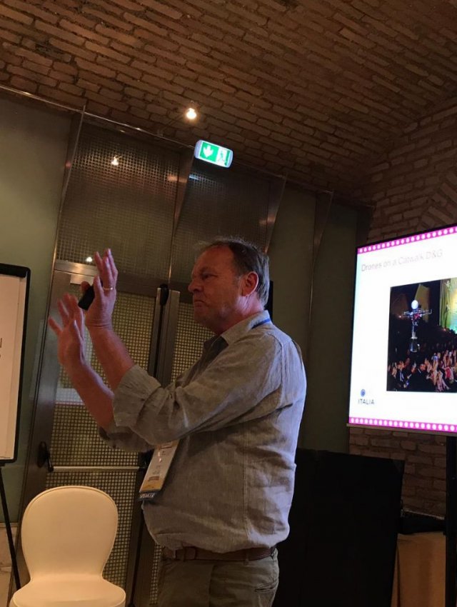 Esperto in comunicazione e regista